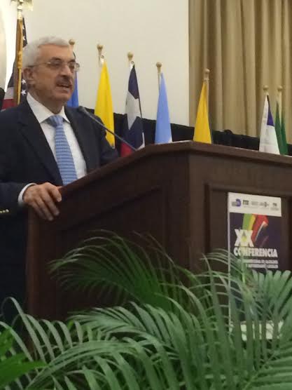 On Tuesday June 9th, 2014, Mr. Guido Bertucci presented at the 20th Inter-American Conference of Mayors and local Authorities held in Miami, Florida and devoted to the theme “Building, Sustainable, Equitable and Smart Cities”. The Conference, organized by the Miami-Dade County Government, the World Bank and the Institute for Public Management and Community Service at Florida International University, was attended by more than 600 mayors from Latin America. A number of innovative initiatives to make cities more livable were presented. Mr. Bertucci made a presentation on “Criteria for Providing Sustainable Equitable and Intelligent Public Services”. A summary of the presentation in Spanish is available under “Documents”.